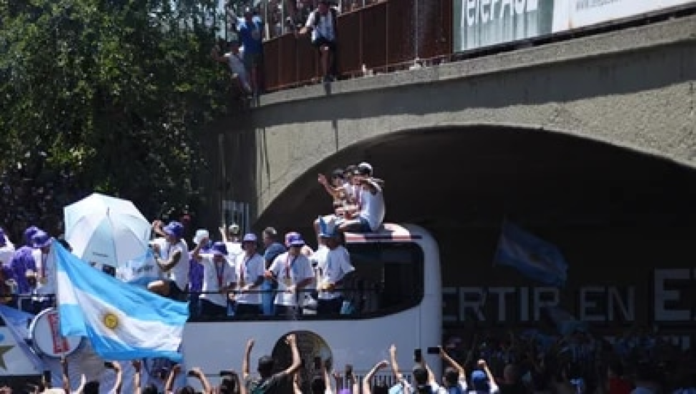 colectivo-seleccion-696x394