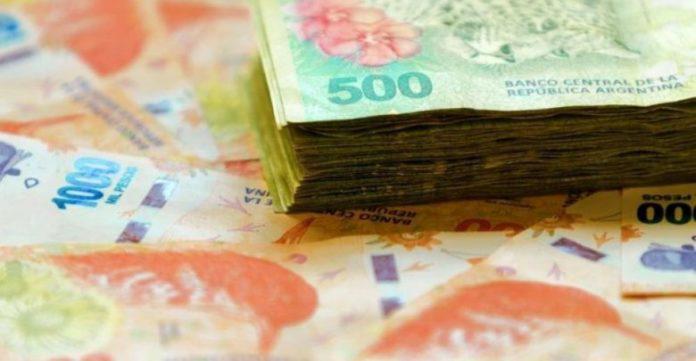 500-pesos-argentina-780x405-1-696x361