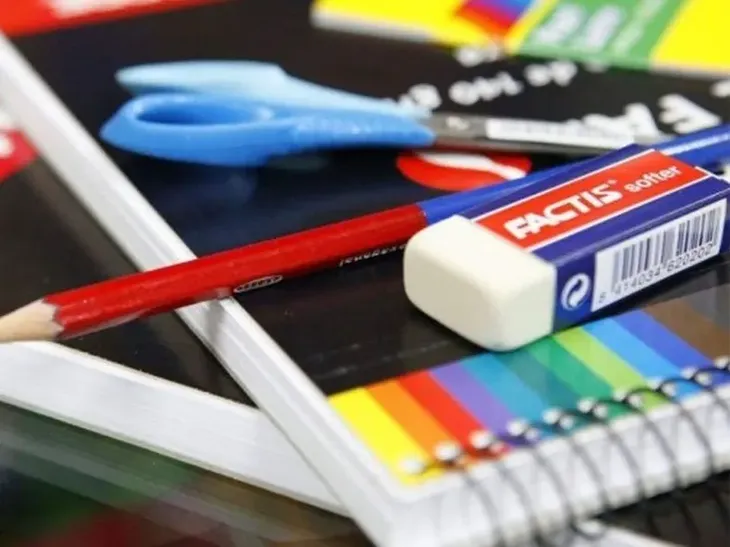 utiles-escolareswebp (1)