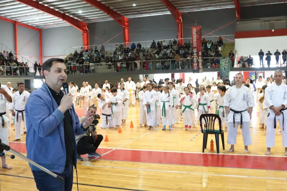 5b3e3c6e-4bb9-46a1-b4b4-4d4abe7a025a