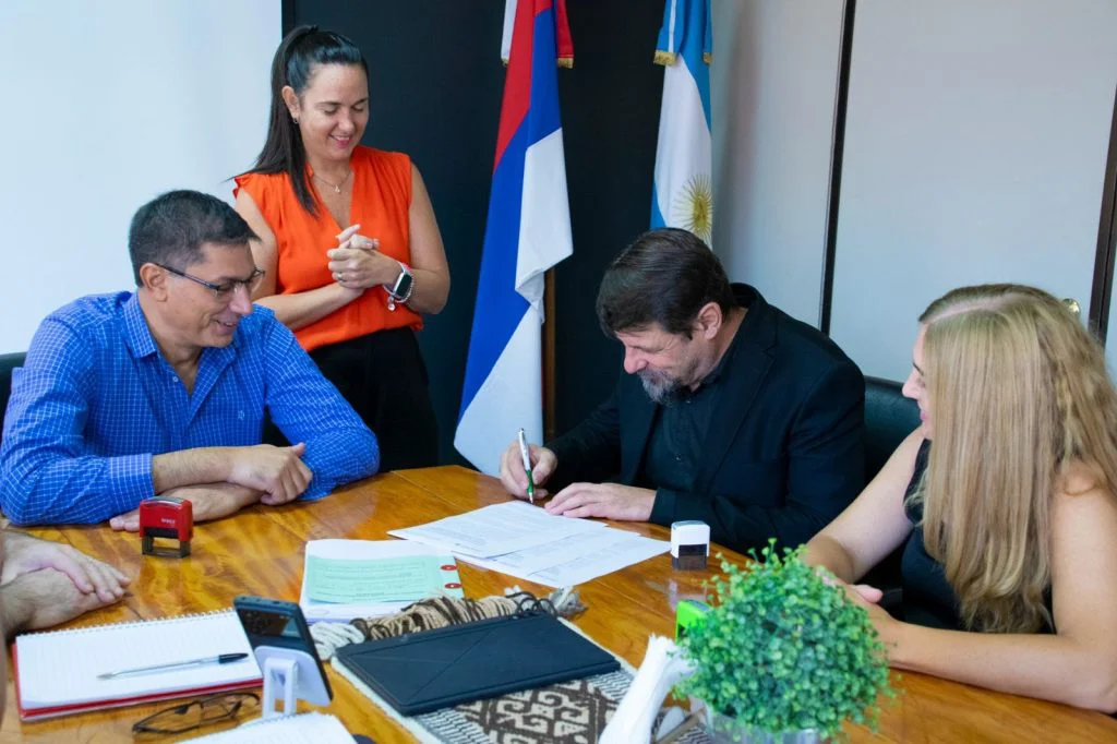 Firma-de-convenio-con-Misiones2-1-1-1024x682
