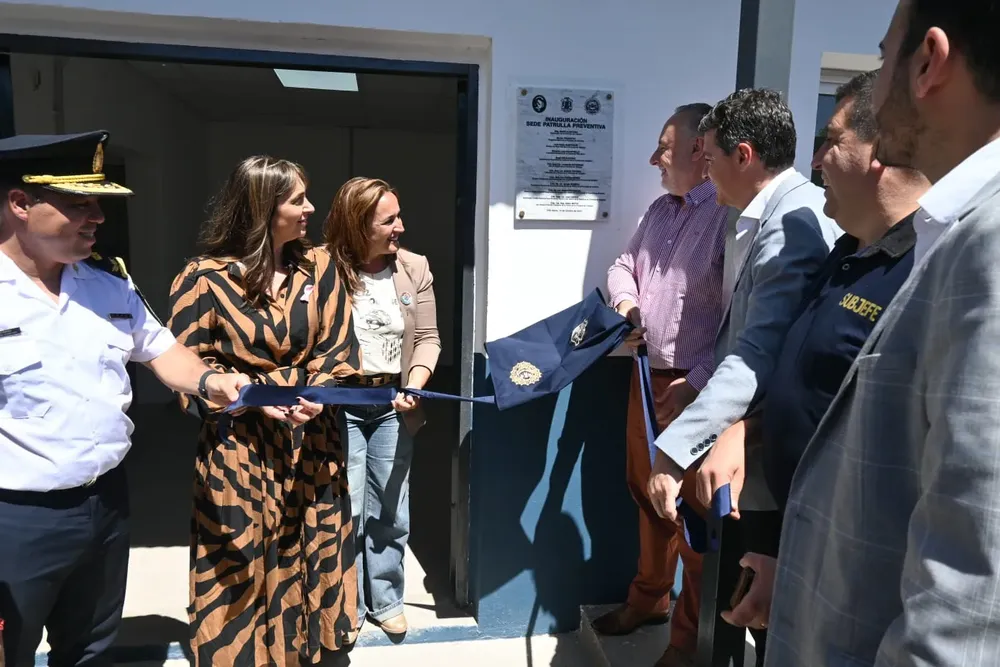 6688162b-8ad3-4a19-9ead-df52090d8aa0 2